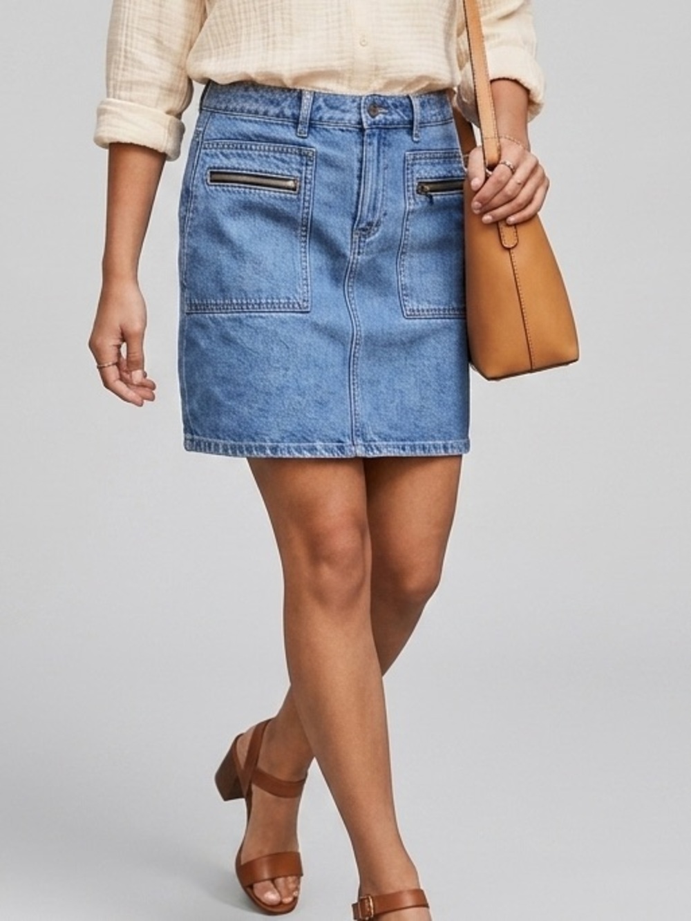 LOFT Denim Mini Skirt with Front Zip Pockets Size 0 NWT
